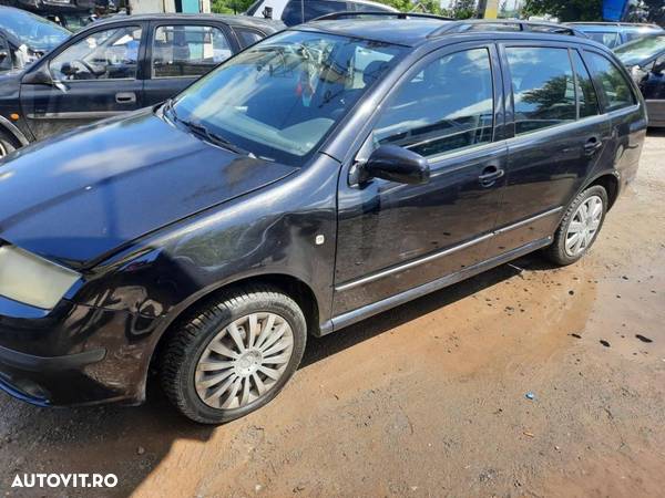 Dezmembrez Skoda Fabia 1.4 - 3