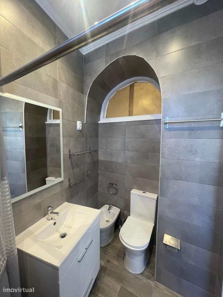 Apartamento T1+1 em Propostas Múltiplas-24