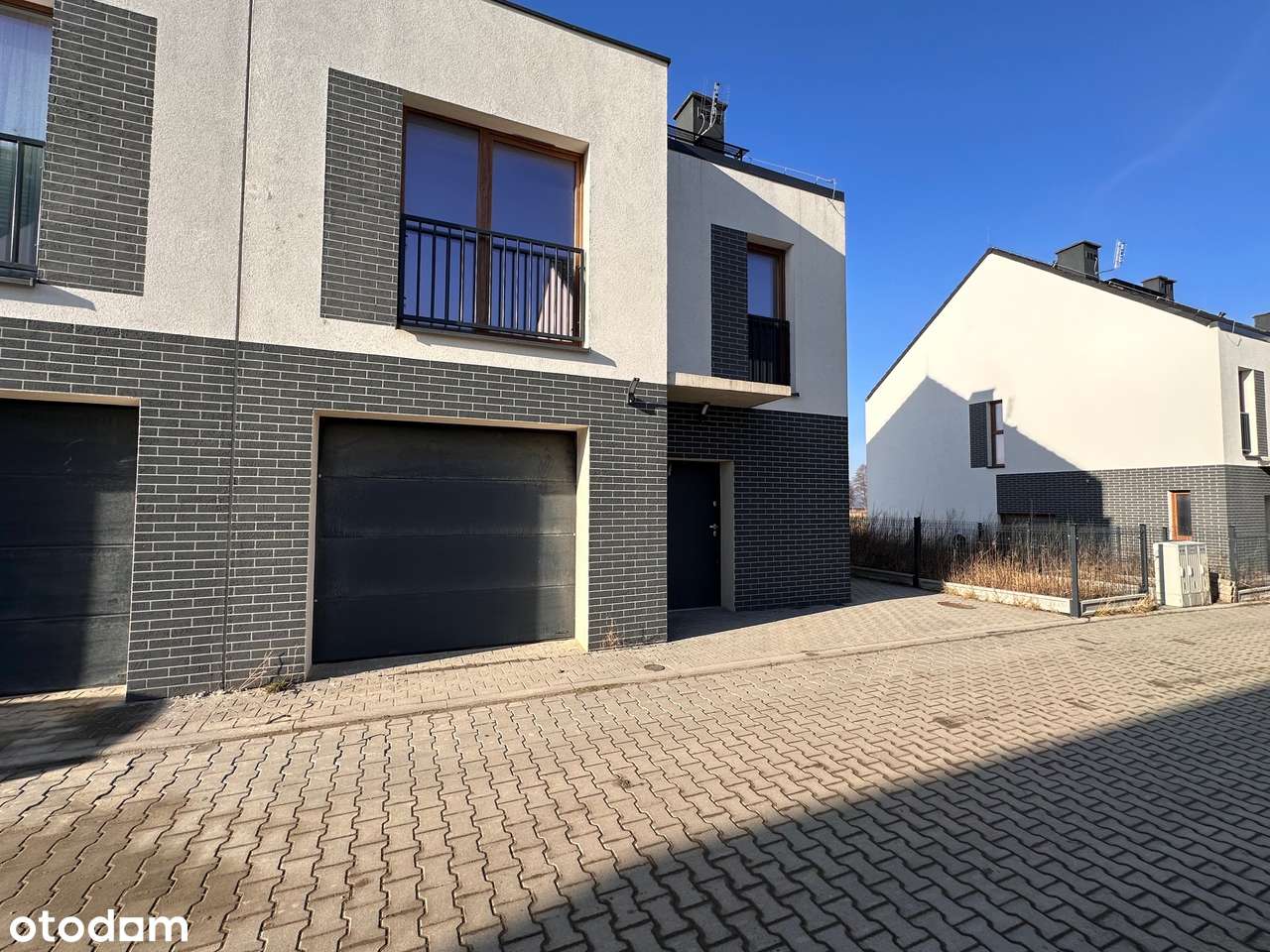 bez skosów/ DUŻY SALON/ kominek/ ogrz. podłogowe /światłowód - Pełny obrazek: 2/17