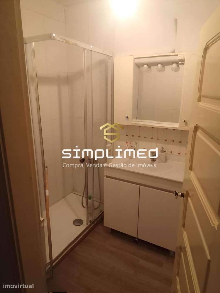 Moradia T2 localizada em Tomar com Logradouro-3