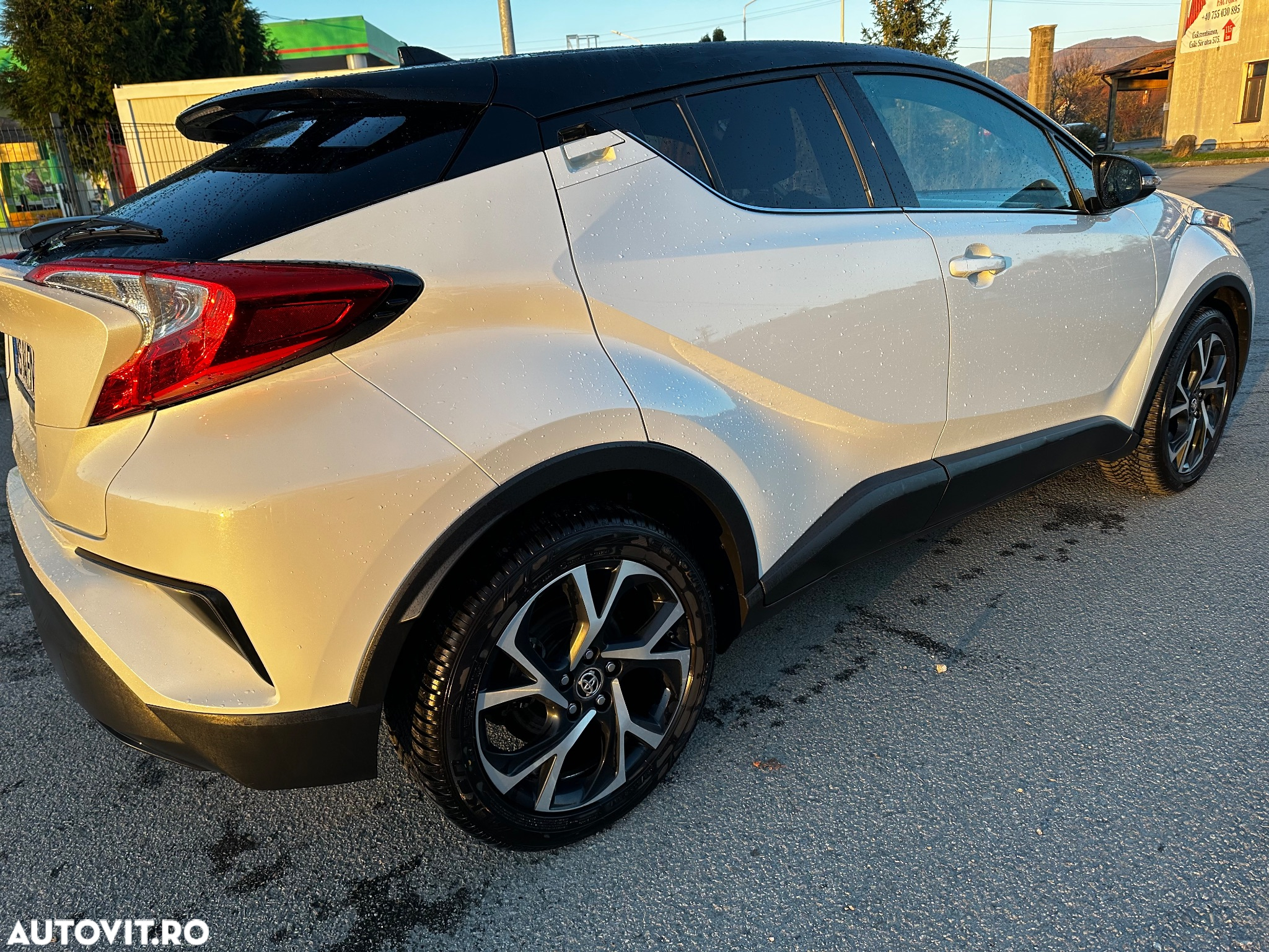 Toyota C-HR 1.2 Turbo 4x2 CVT C-ult - 4