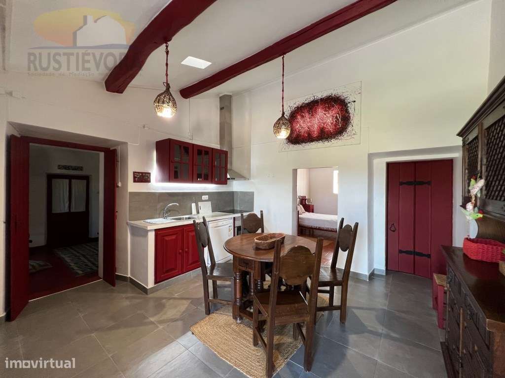 Quinta com 16 ha, com 4 Moradias Unifamiliares, piscina e várias ár...-10