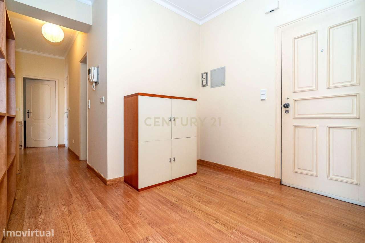 Apartamento T2 no Vale das Flores-1
