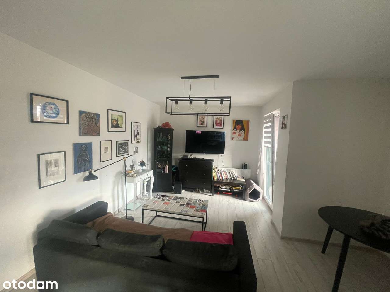 Jasne mieszkanie z dwoma balkonami i windą-2