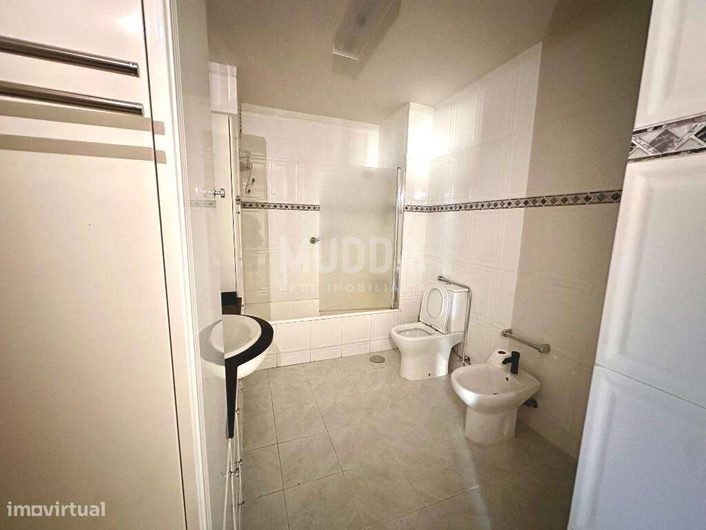 Apartamento T3 no coração de Matosinhos – Metro à porta e praia a 800m-12