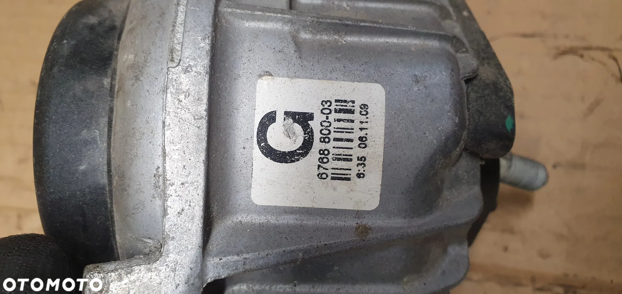 Łapa poduszka silnika BMW 3 E90 3.0D 139811 - 9