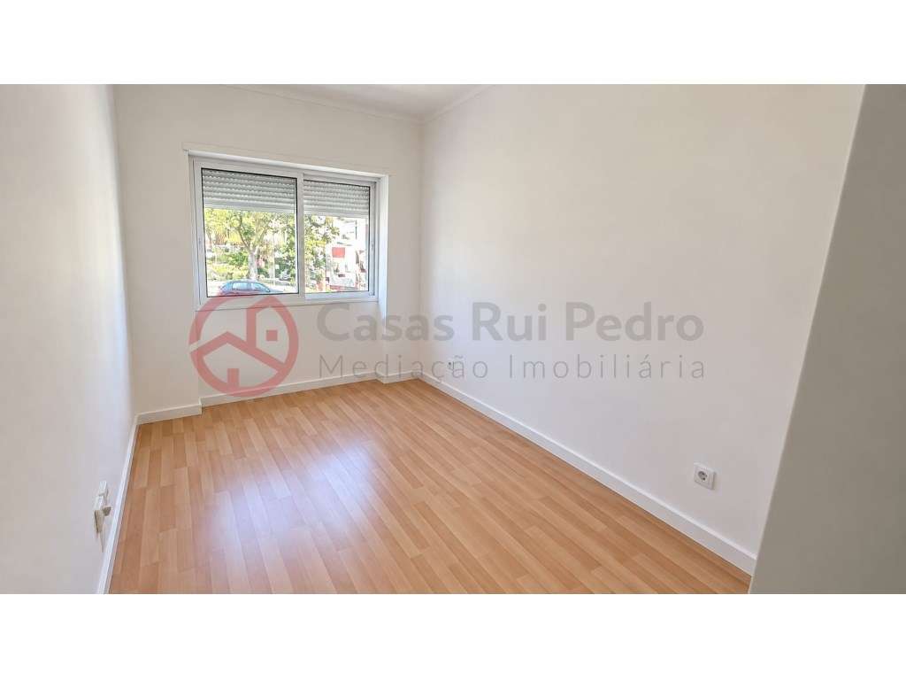 Apartamento T2 remodelado, Lavradio-9