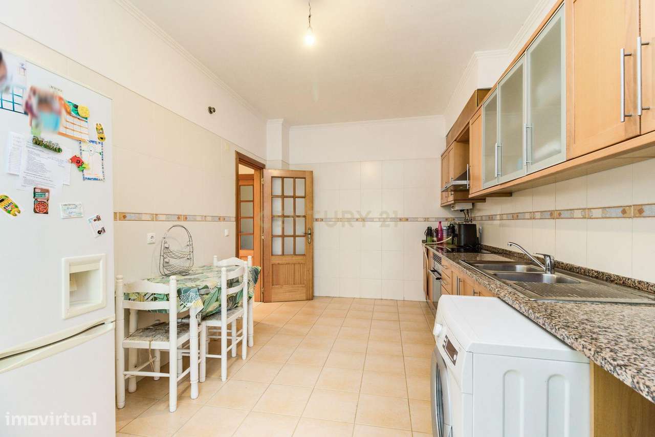 Apartamento T3 com Terraço | Garagem BOX | Elevador | Suite - Grande imagem: 4/19