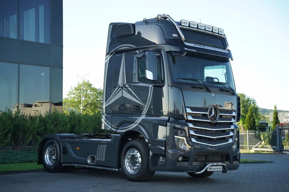 Mercedes-Benz Actros 2022