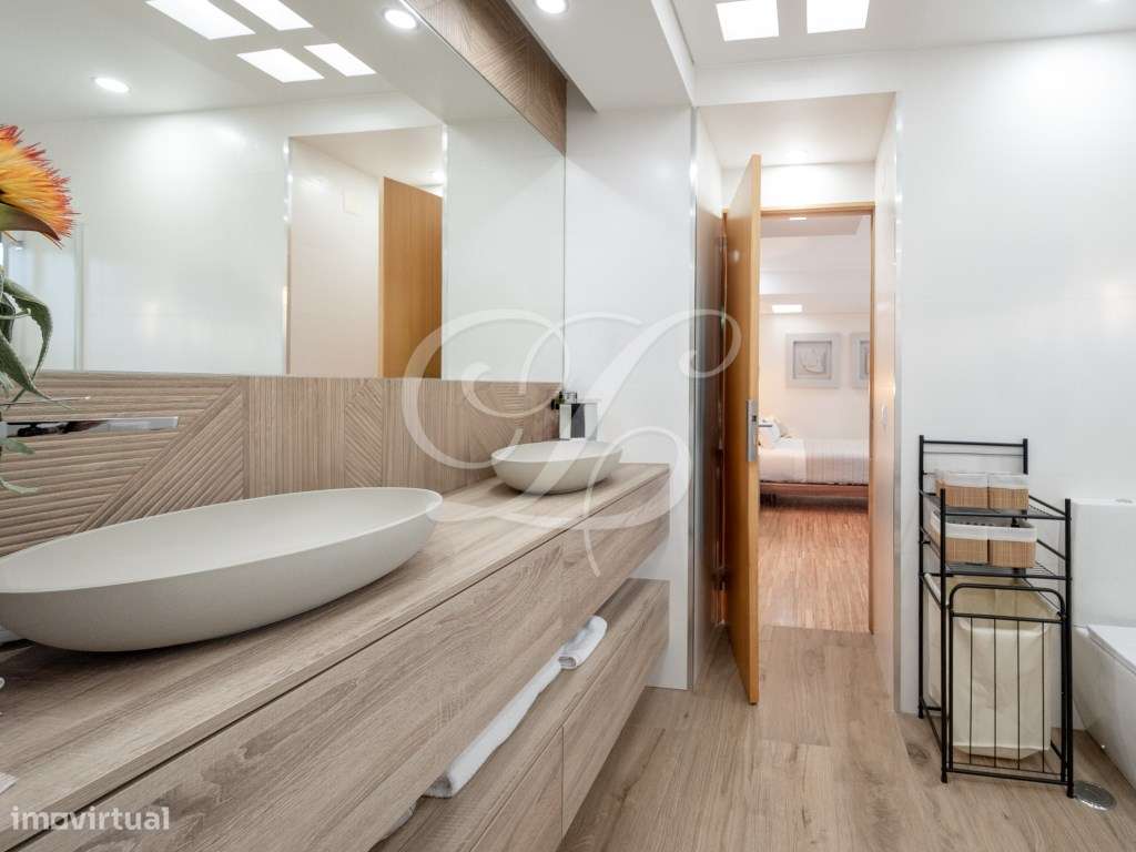 Moradia T4+1 com piscina, jardim relvado e área de barbecue | Cascais-47