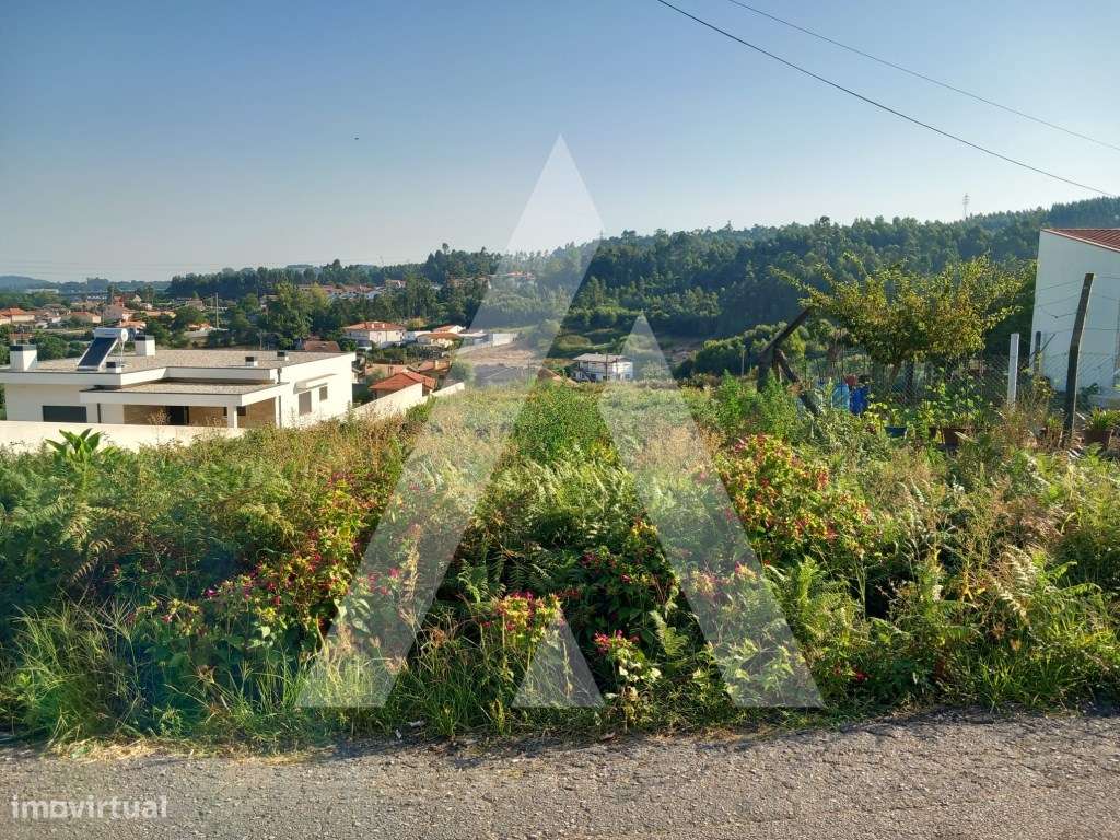 Terreno para construção em Nogueira de Regedoura, Santa Maria da Feira - Grande imagem: 3/13