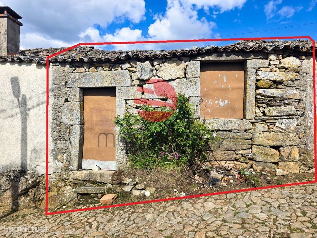 MORADIA T2 C/ ANEXOS-11