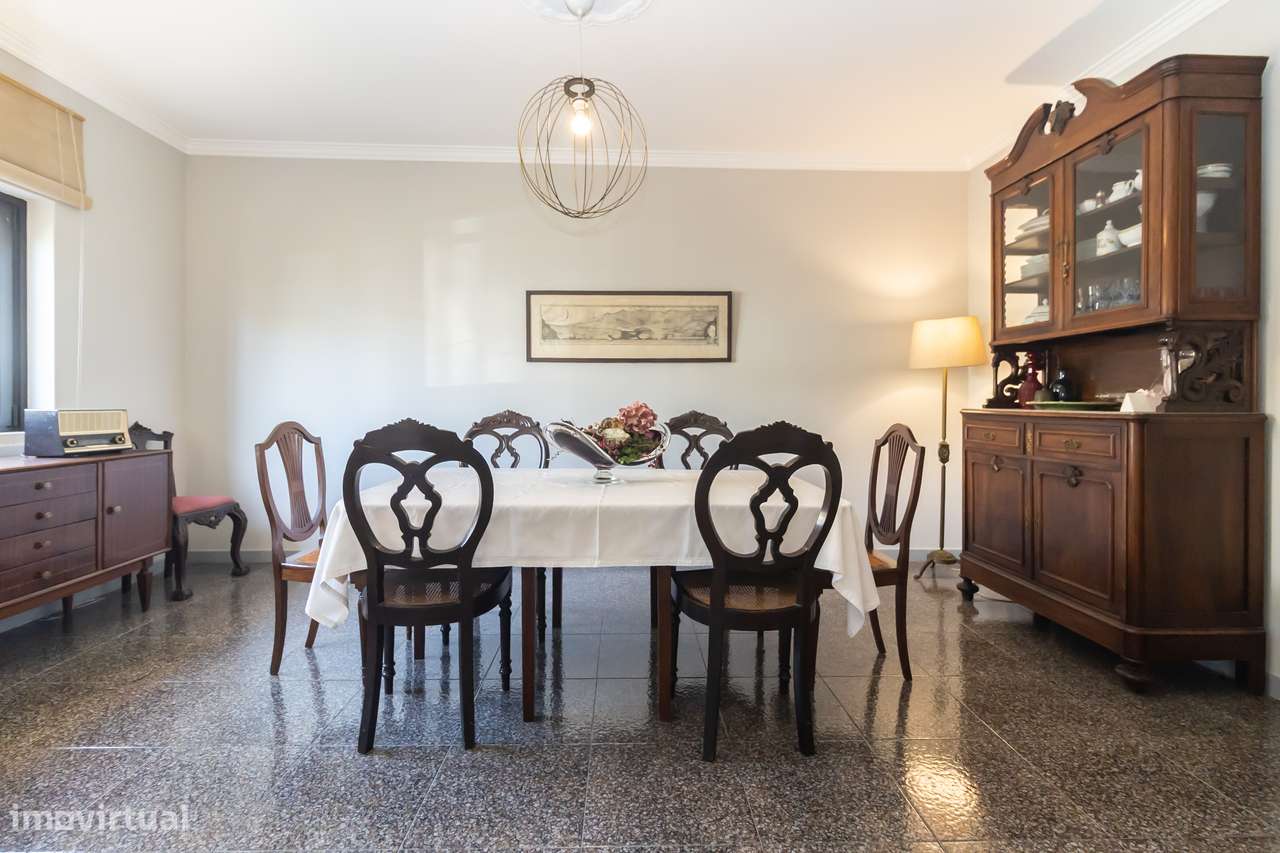 Moradia T5 isolada, Garagem , Quinta Charnequinha-38