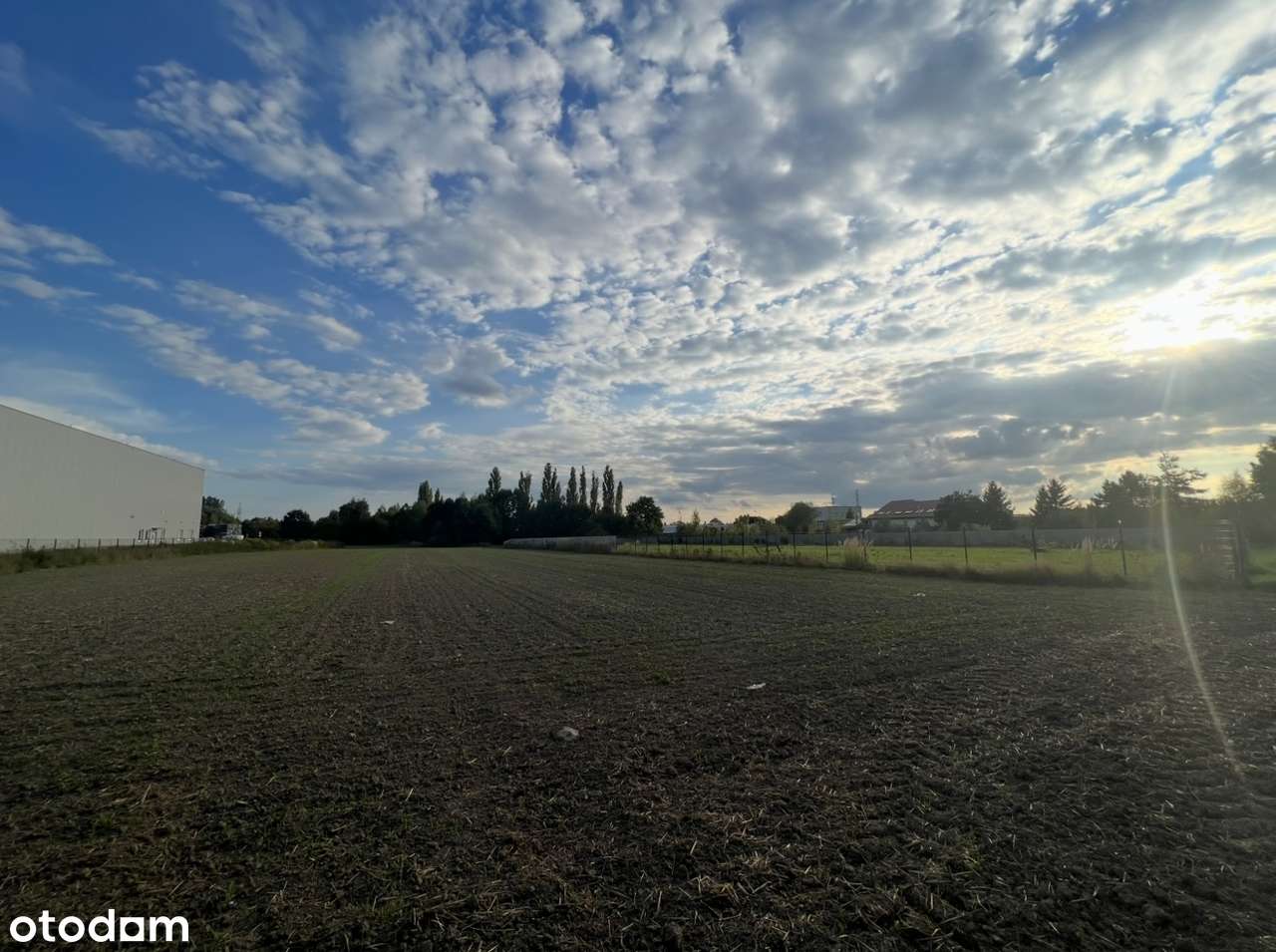 Działka z uregulowanym dostępem do drogi publicznej - Tychy koło Fiata-1