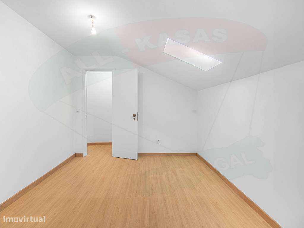 Duplex T4 junto Portas Benfica, ou permutamos - Grande imagem: 5/14