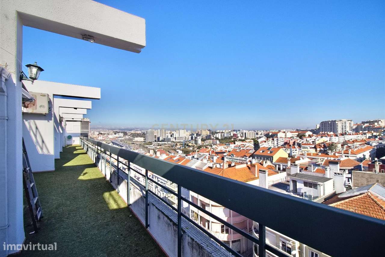 Apartamento T6 com Terraço e Vista 360º em Campolide - 314m²-15