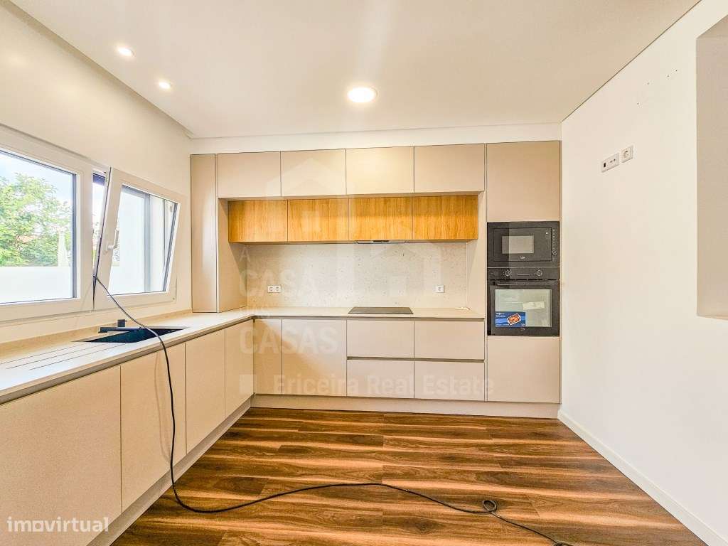 Vende Moradia T2 - Ericeira 6 km, A Casa das Casas - Grande imagem: 4/20