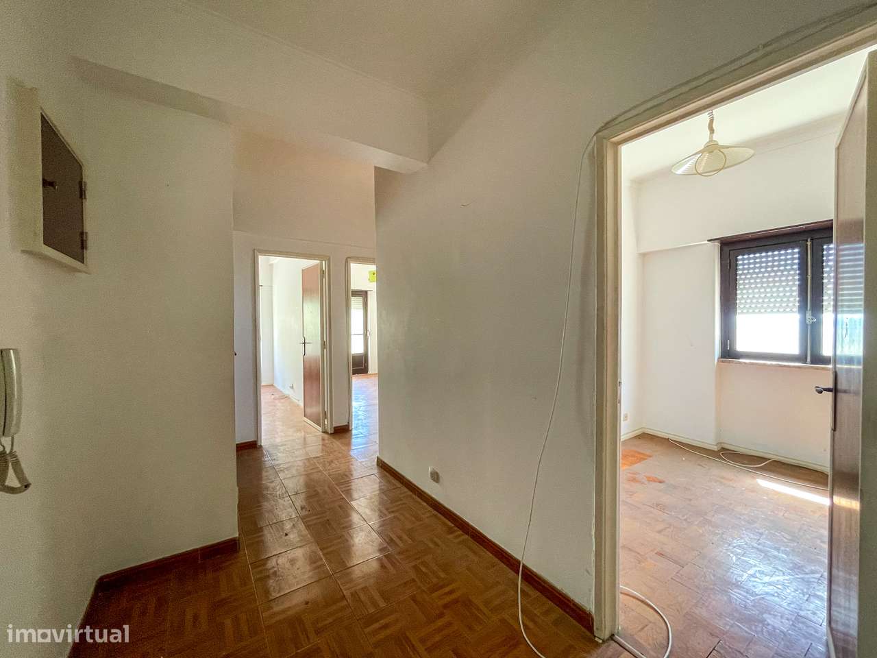 Prédio - 8 T2 + Sótão - Póvoa de Santa Iria-30