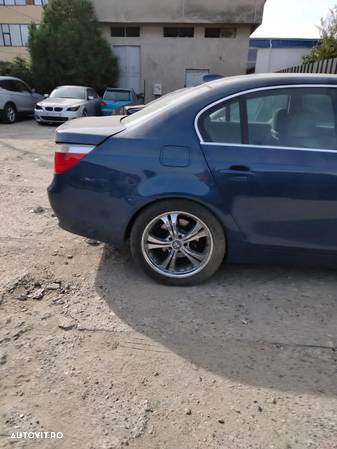 Aripa spate stanga dreapta BMW seria 5 530d E60 E61 NFL - 3