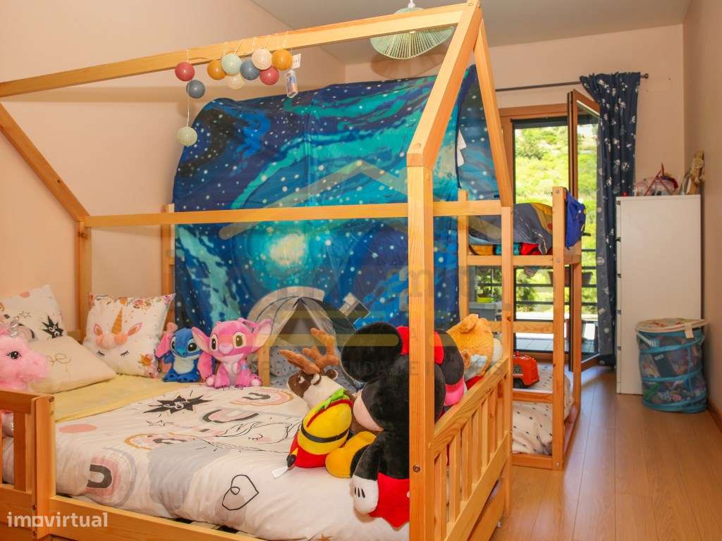 Fantástico Apartamento T3 com box e generosas áreas-24