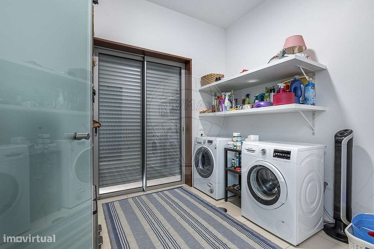 Moradia T4 para venda-24