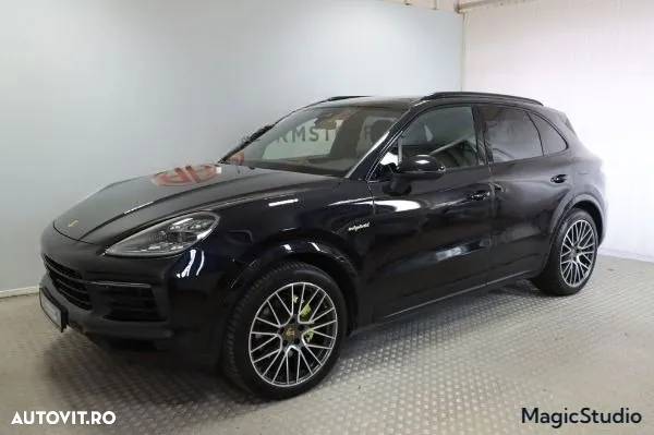 Porsche Cayenne - 25