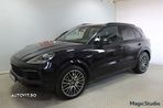 Porsche Cayenne - 25