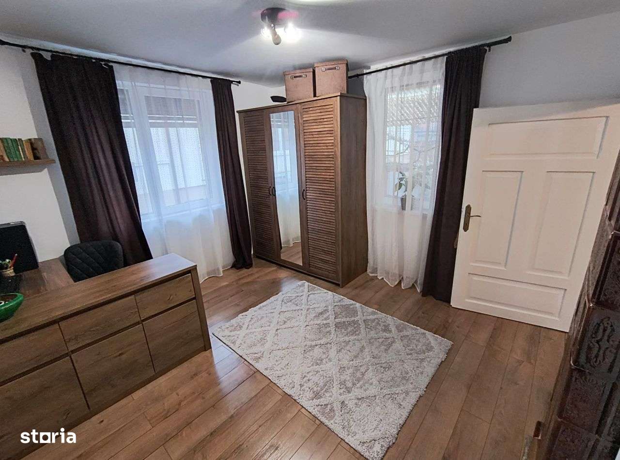 Casa cocheta in centrul orasului 51 mp, 108 mp teren, singur in curte - Imagine principală: 1/10