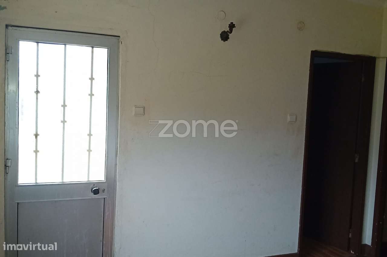 Moradia T4 | Bustos | Oliveira do Bairro | Garagem e Terreno-12