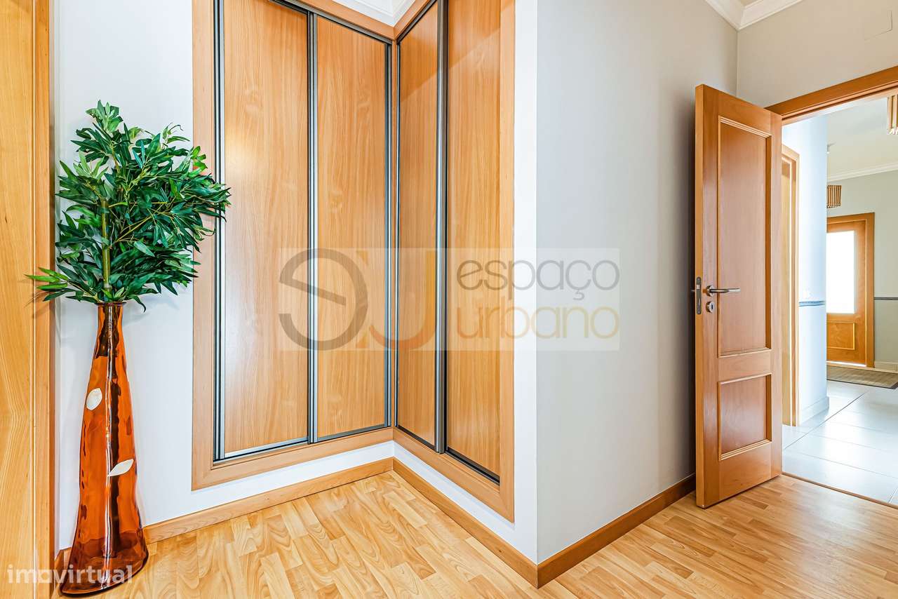 A. Pêra - Luxo - Apartamento T2 C/ Garag. + Piscina-17