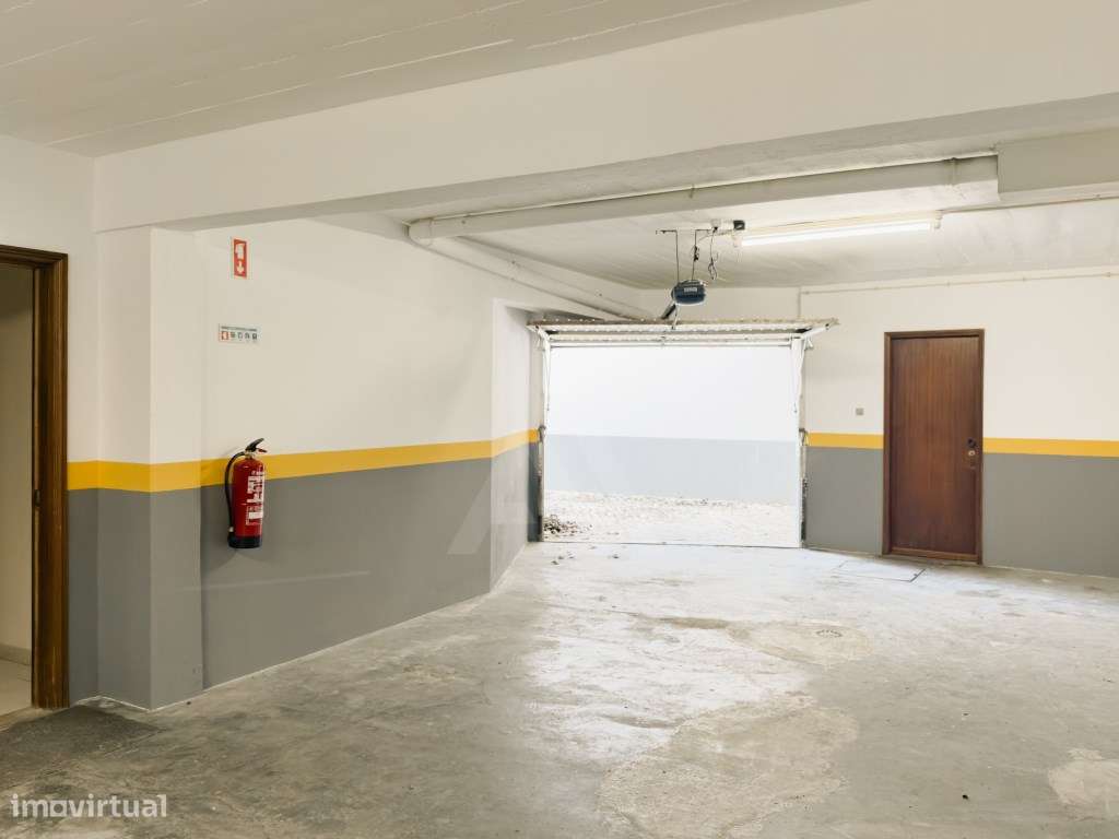Apartamento T3 em Cascais com Garagem-25