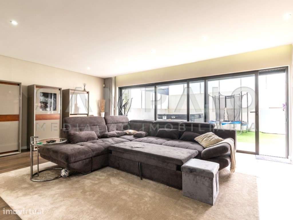 Moradia T3+1 em São Pedro da Cova-6