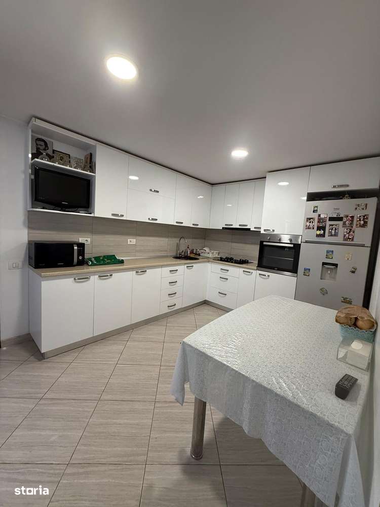 Primarie Popesti/Casa individuala - Mobilata si Utilata - Imagine principală: 5/20