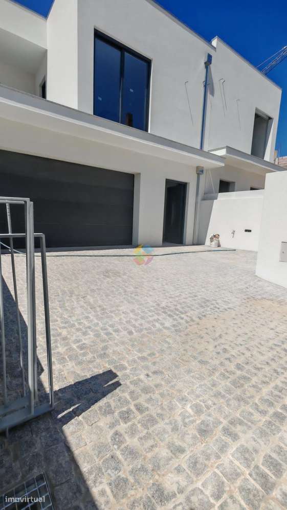 Moradia Geminada T3 Santa Maria de Lamas-2