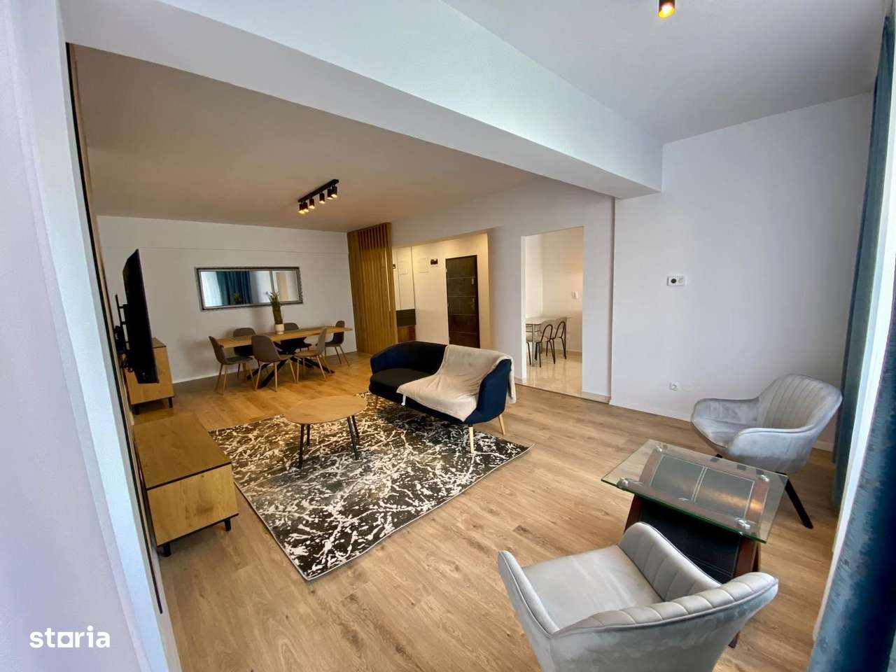 Apartament de inchiriat 3 camere, 2 bai, balcon mare, loc de parcare - Imagine principală: 3/10