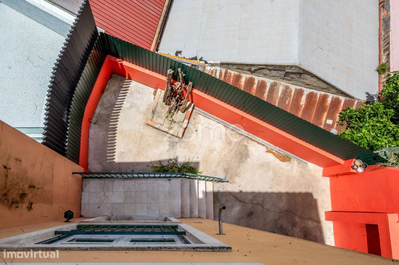 CASA EXCLUSIVA NA RUA DA COSTA (entre as Necessidades e Alcântara)-5