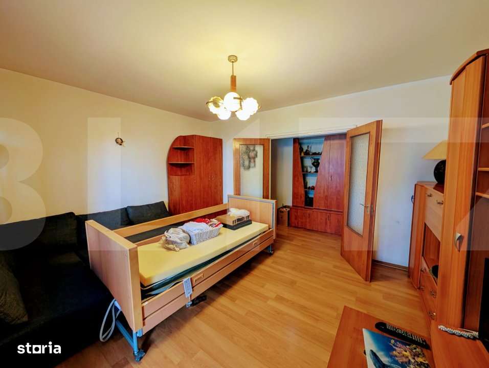 Apartament de vanzare, cu 3 camere, 65 mp, decomandat, Piata Victoriei - Imagine principală: 2/17