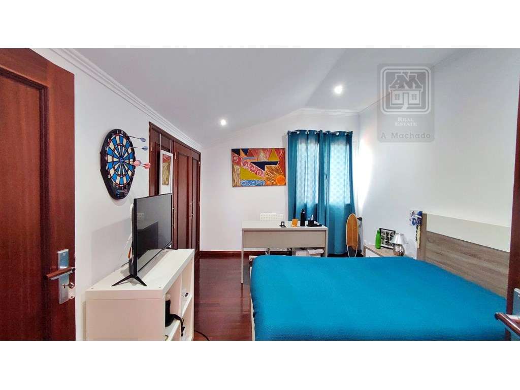 VENDA de MORADIA - VIVENDA com alojamento local e piscina - Fenais ...-37