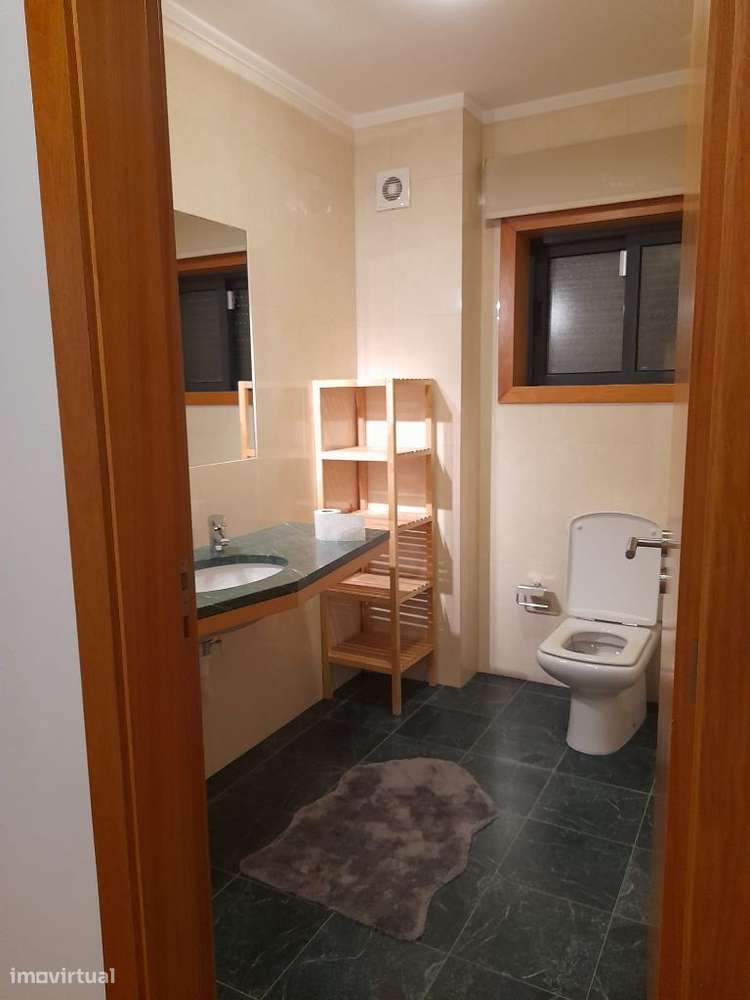 Moradia T4 com piscina - Grande imagem: 4/16