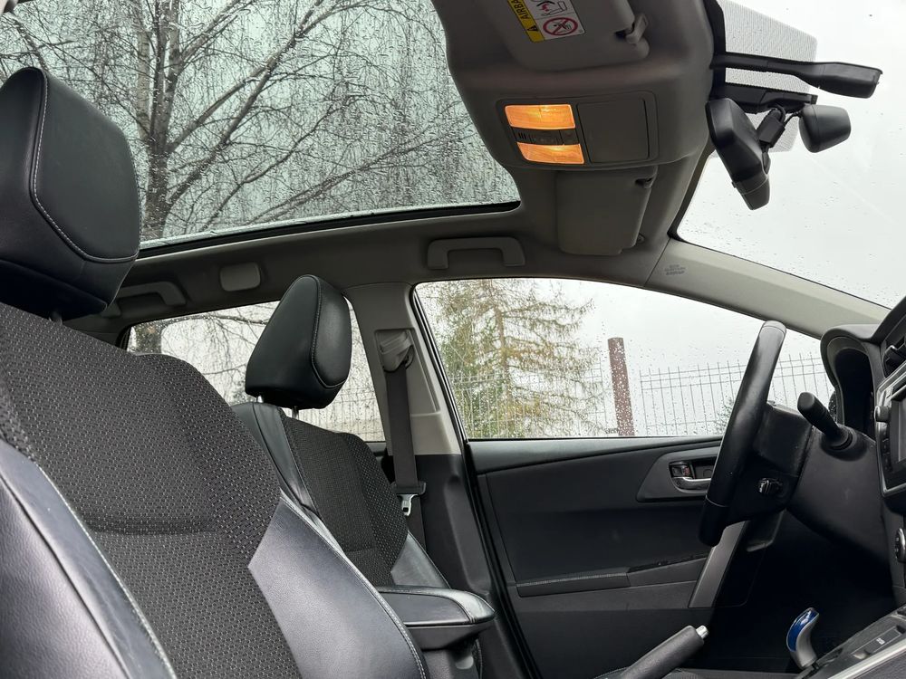 Toyota Auris II 1.8 VVT-i Automatik Executive 2013