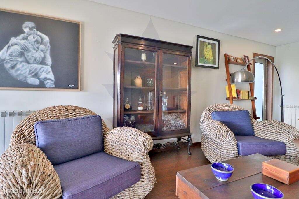 Venda Moradia Geminada Palmeira T4-44