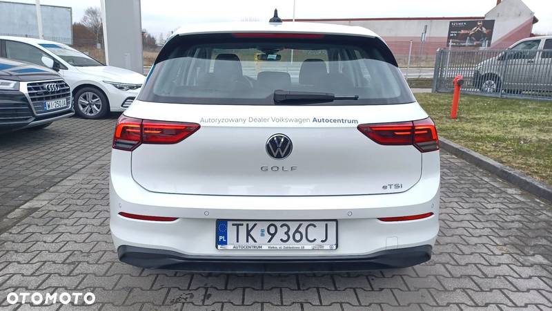 Volkswagen Golf VIII 1.0 eTSI Life DSG - 5