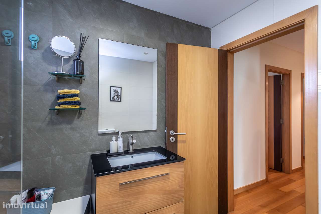 Apartamento T3 em Condomínio Privado – Abrunheira-14