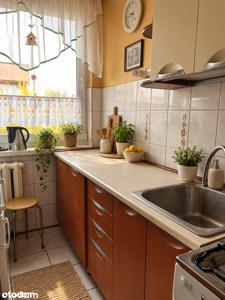 Na sprzedaż funkcjonalna kawalerka w Bytomiu – Śródmieście-3