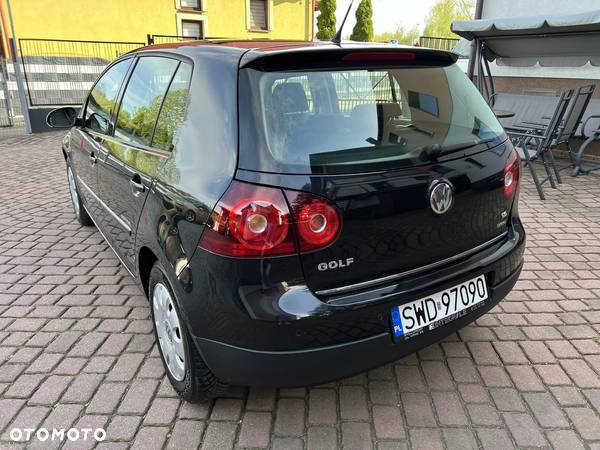 Volkswagen Golf V 1.6 Trendline - 6