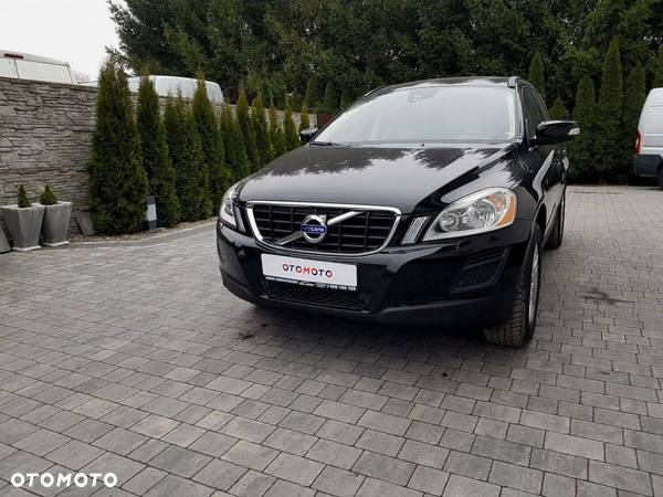 Volvo XC 60 DRIVe Momentum - 3