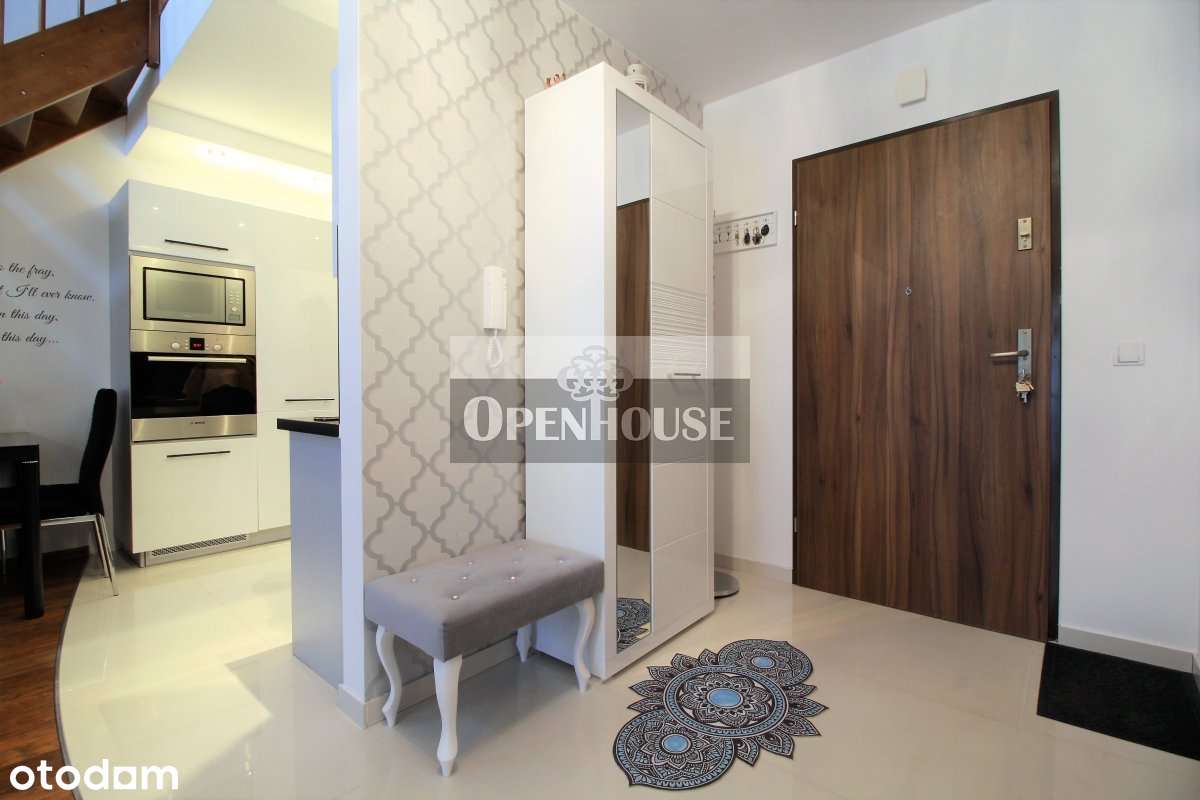 Dwupoziomowe, trzypokojowe mieszkanie na sprzedaż-3