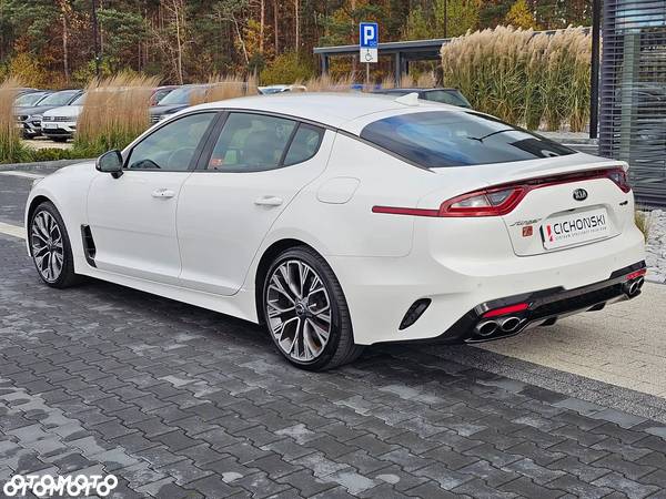 Kia Stinger 2.0 T-GDI GT Line - 6