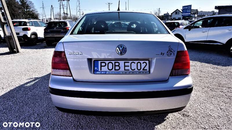 Volkswagen Bora 1.4 Basis - 7