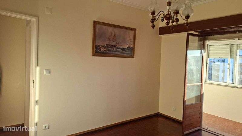 Apartamento T2 - Arrenda-se - Amadora - Estação CP - Grande imagem: 4/12